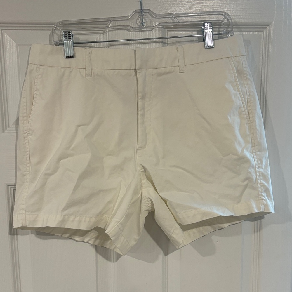 Quince white organic stretch cotton chino shorts size 12 color ivy